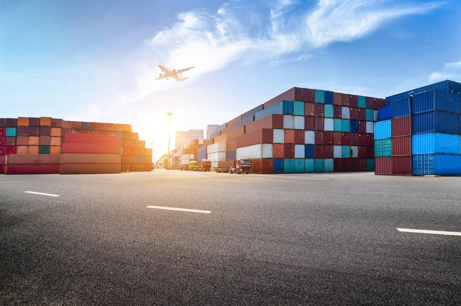"International shipping containers and air freight - Levitate Impex"